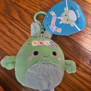 NWT Tove the Mint Green Moth with Flower Crown Squishmallow Clip 3.5"